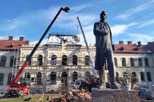 Нiмеччина накриє металевим куполом пошкоджений росiянами корпус унiверситету в Дублянах