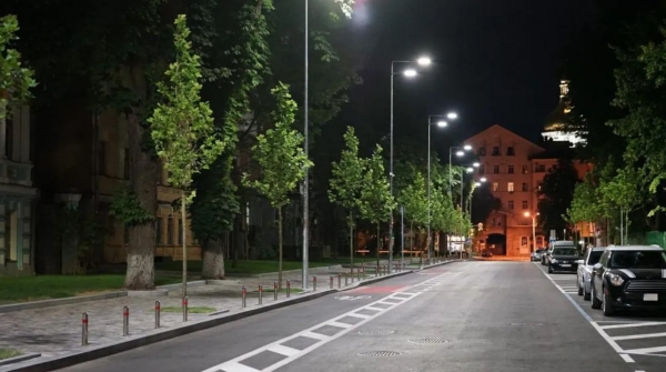 Через дефіцит електроенергії Київ зменшить яскравість вуличного освітлення