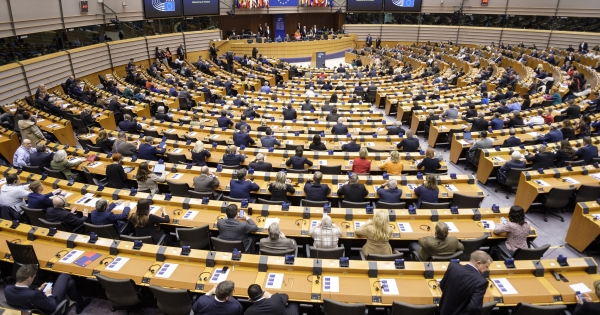 Європарламент закликав зняти обмеження для ударів Україною по військових цілях у Росії – резолюція