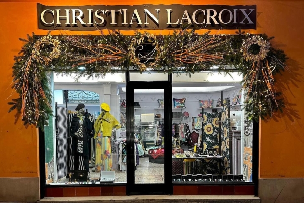 Іспанська текстильна компанія STL придбала французький модний дім Christian Lacroix