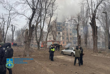 Ракетний удар по Кривому Рогу. Рятувальна операція завершена (фото, відео) /Фото 1