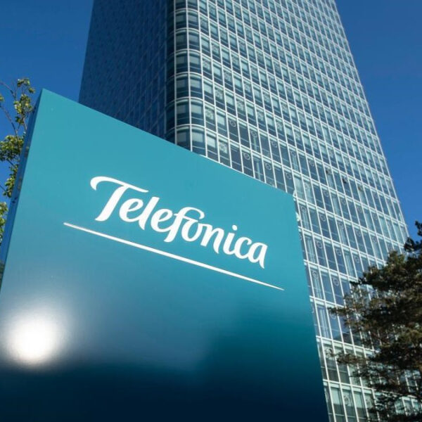 Іспанська Telefonica продає свій аргентинський підрозділ за 1,25 мільярда доларів