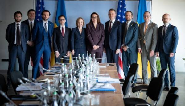 Бюджет, ВВП, допомога: економіка України 2024