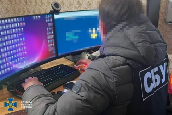 Дніпро: СБУ викрила міжнародну шахрайську мережу з оборотом $1,2 млн