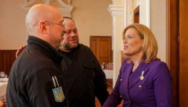 Відбудова енергетики: Німеччина передасть Україні обладнання 13