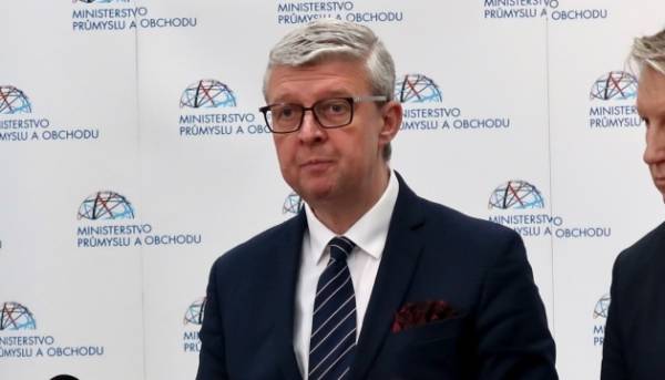 UA Finansy 36 Бюджет, ВВП, податки, допомога: стан економіки України