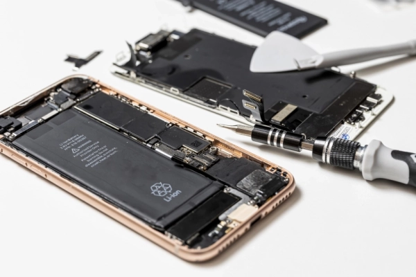 iPhone 17 Pro: реальна ціна батареї в 10 разів нижча&hellip;