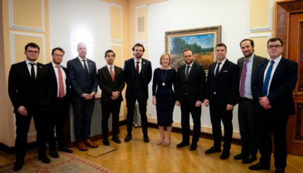 UA Finansy 29 Міжнародна корпорація DFC зацікавлена в залученні інвестицій у відновлення України