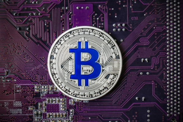 Bitcoin: самотній майнер добув блок на $200 000 за допомогою бюджетного обладнання 11 Bitcoin: самотній майнер добув блок на $200 000 за допомогою бюджетного обладнання 11