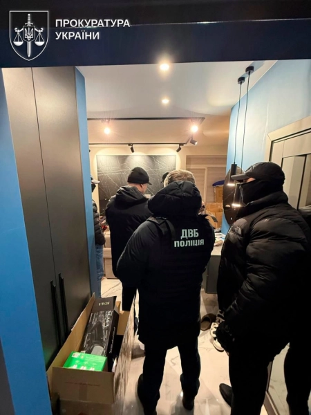 Україна: затримано злочинця, що відмивав $100 млн від кібератак через крипту 18