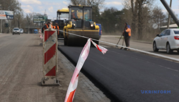 Відновлення доріг: 4,4 млн м² вже відремонтовано