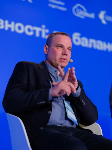 Реальний ефект від впровадження ШІ-інструментів у фокусі UCLOUD 5