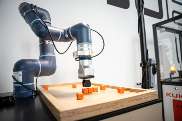 Роботизація: розв'язання проблеми дефіциту кадрів в Україні 10 Роботизація: розв'язання проблеми дефіциту кадрів в Україні 10