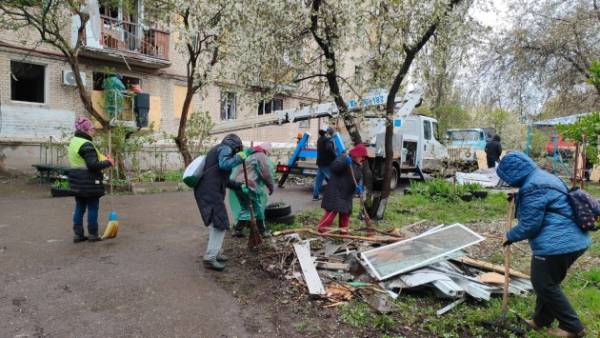 "Армія відновлення": 2,6 тис. направлень на роботи на Донеччині 8