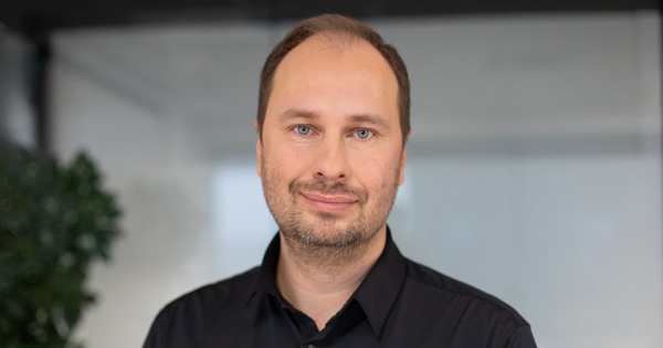 UA Finansy 12 Intellias: ШІ трансформує аутсорсинг. Відповідь Віталія Седлера