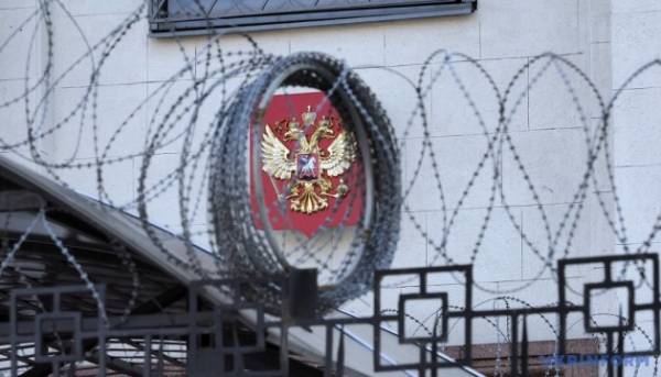 Бюджет-2024: військові витрати зростають, допомога ЄС під питанням 16 Бюджет-2024: військові витрати зростають, допомога ЄС під питанням 16