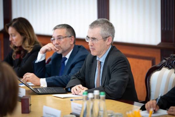 Бюджет, ВВП, допомога: Україна та МВФ нарощують діалог 7