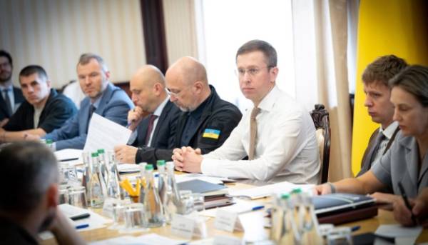 Бюджет, ВВП, допомога: поточний стан економіки України