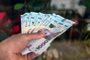 UA Finansy 12 З 2027: Зарплати культпрацівників зростуть на 70%
