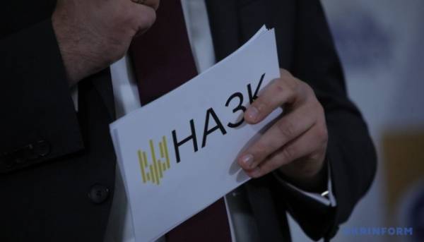 Бюджет, ВВП, податки, допомога: що відбувається з економікою України