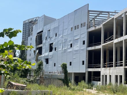 Arricano призупинила будівництво ТРЦ на Лук'янівці 11 Arricano призупинила будівництво ТРЦ на Лук'янівці 11
