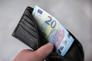 UA Finansy 39 Кожен 7-й працівник у Німеччині без освіти: як це впливає…