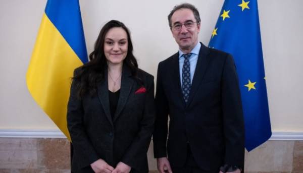 Греція інвестує у відбудову Лаври