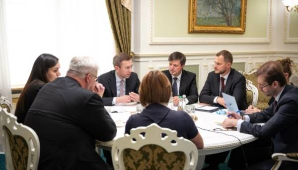 Бюджет, ВВП, допомога: стан справ в економіці України