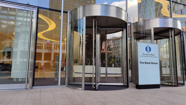 ЄБРР надасть Києву кредит у розмірі 50 мільйонів євро на підтримку “Київтеплоенерго”.