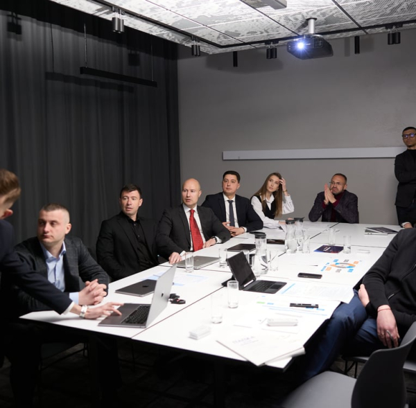 Відбудова України: парадокс від POWERHOUSE та Охотнікова 10