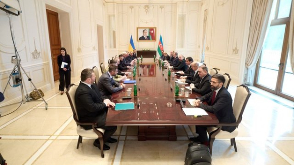 Збільшення товарообігу з Азербайджаном на 10% за один рік, разом із значним потенціалом подальшого зростання, відкриває транзитні можливості з країнами Центральної Азії – дипломат 13 Збільшення товарообігу з Азербайджаном на 10% за один рік, разом із значним потенціалом подальшого зростання, відкриває транзитні можливості з країнами Центральної Азії – дипломат 13