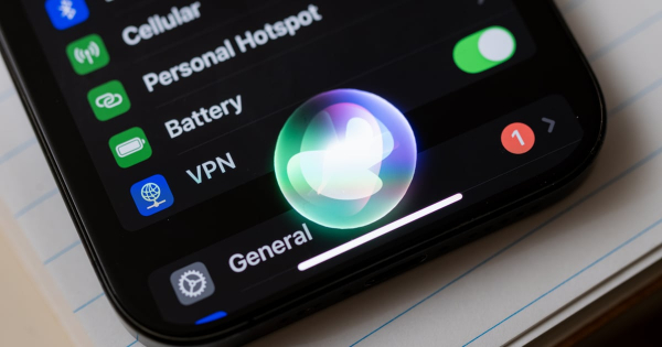 Apple інтегрує ШІ в Siri, укладаючи угоди з видавцями