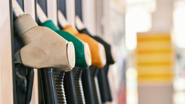 АЗС та аналітики: Глобальної кризи пального в Україні не спостерігається, проте вітчизняний ринок перебуває під значним тиском.