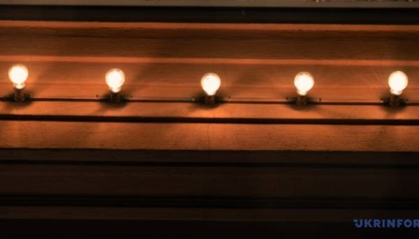 Бюджет, ВВП, допомога: Україна витримає удар