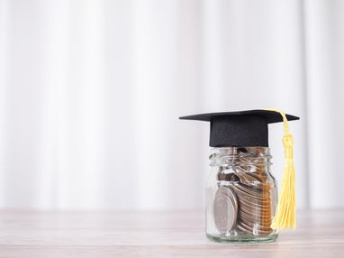 Як студенту витрачати 1000 грн: детальний бюджет