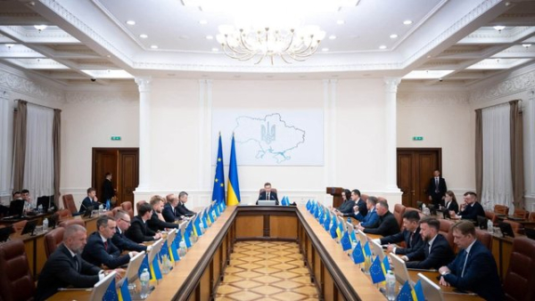 Кабінет Міністрів надав Миколаївській області додаткове обладнання для енергосистеми, щоб підготуватися до зимового періоду, – повідомив Корецький.