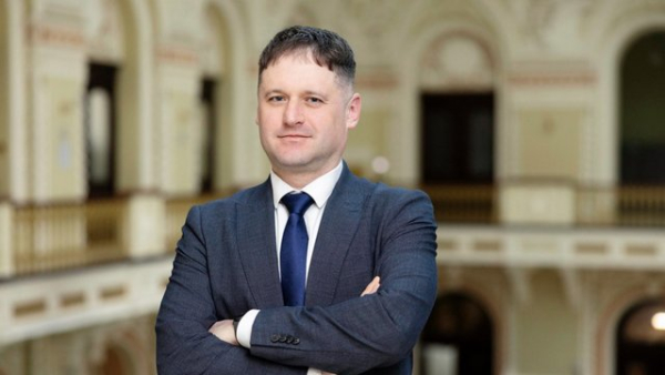 UA Finansy 16 Національний банк збільшив відсоткову ставку, оскільки існує загроза стійкого зростання…