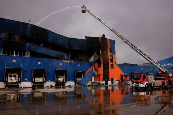 Російські сили знищили магазини "Епіцентр", аптеки, Rozetka під Києвом, а раніше - "Біосферу", "Ласунку" та Millennium у Дніпрі. 6 Російські сили знищили магазини "Епіцентр", аптеки, Rozetka під Києвом, а раніше - "Біосферу", "Ласунку" та Millennium у Дніпрі. 6