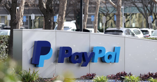 UA Finansy 41 Stripe та Advent відмовились від купівлі PayPal: акції впали