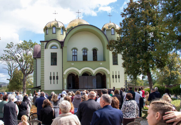 UA Finansy 38 Бурштин: Храм з 2014 року відкрито для вірян
