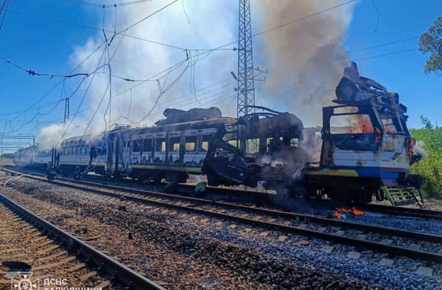 UA Finansy 89 8 поранених: РФ вдарила по потягу на Харківщині