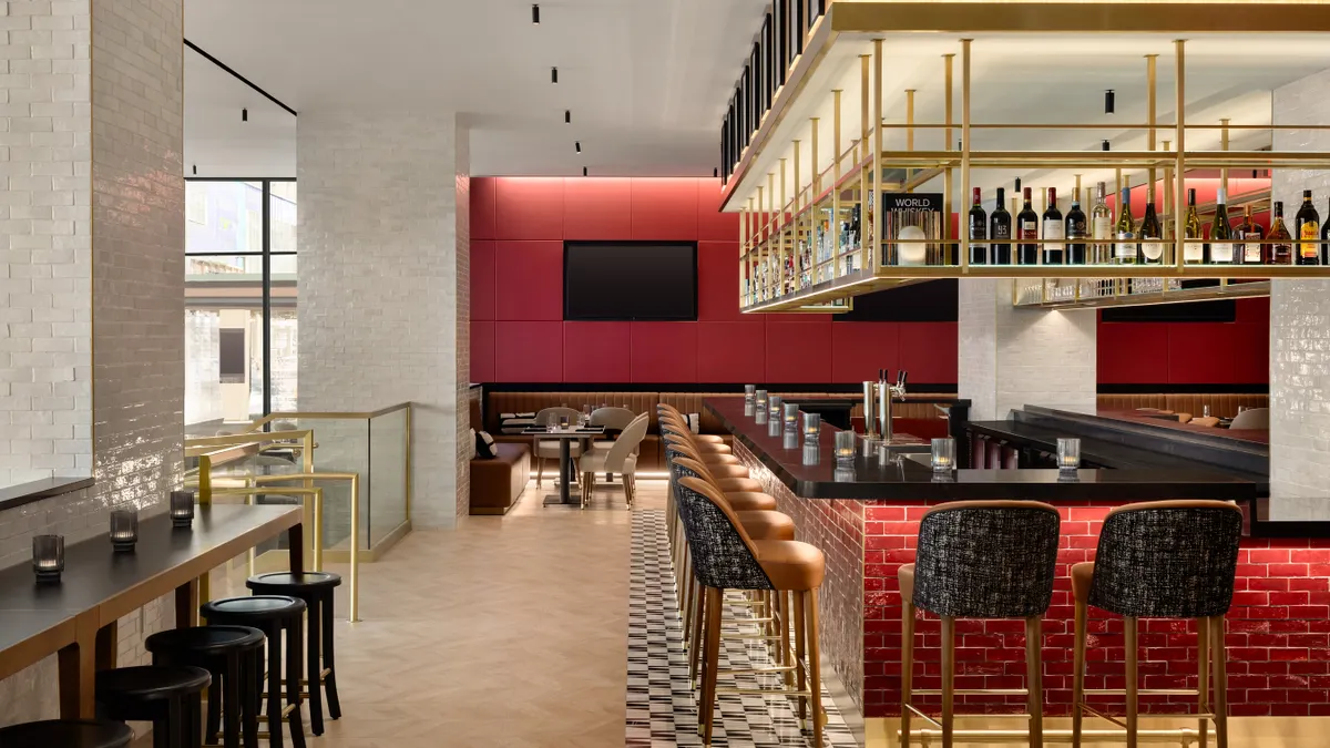 Crowne Plaza Times Square: $100 млн на оновлення 2