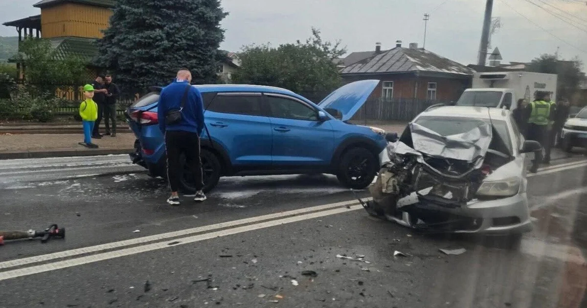 1 ДТП на Ямниці: Skoda проти Hyundai 2 1 ДТП на Ямниці: Skoda проти Hyundai 2
