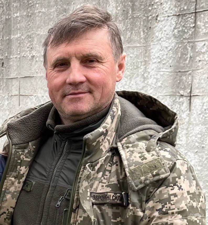 Загинув військовий: Дмитро Сторощук з Городенківщини 2 Загинув військовий: Дмитро Сторощук з Городенківщини 2