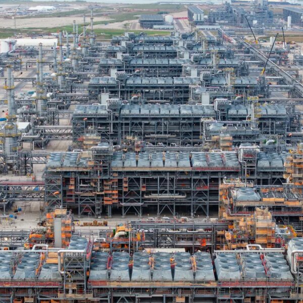 Bechtel: 1 LNG-термінал завершено на $1 млрд