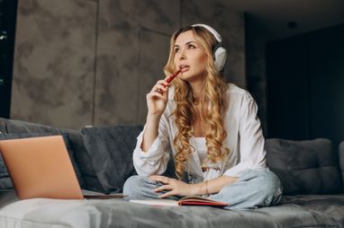 10 вакансій: працюйте з дому та заробляйте