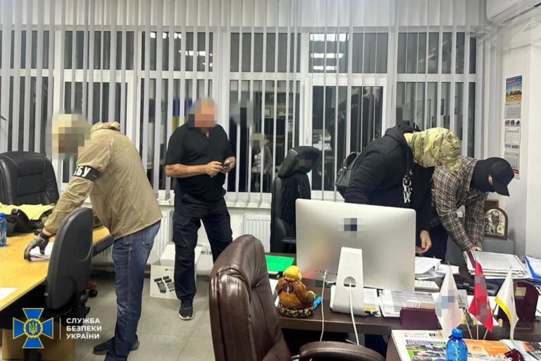 СБУ: 3 вибухи біля ТЦК на Прикарпатті попереджено 1 СБУ: 3 вибухи біля ТЦК на Прикарпатті попереджено 1