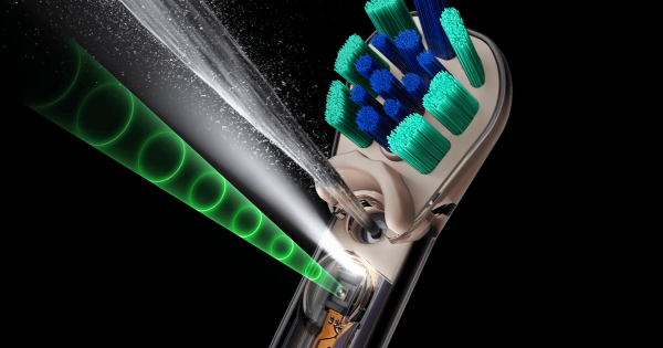 Dyson: ШІ-щітка за $499 для виявлення нальоту