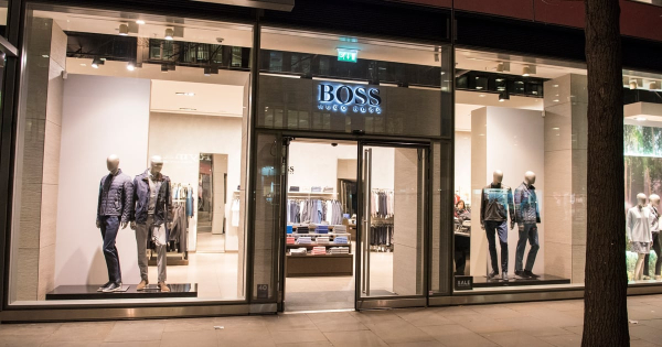 Голова ради Hugo Boss йде, акціонер посилює вплив