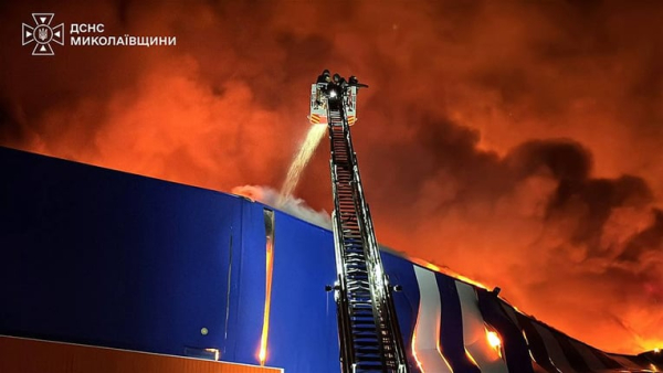 Атака РФ на "Епіцентр" у Миколаєві: є постраждалі 9